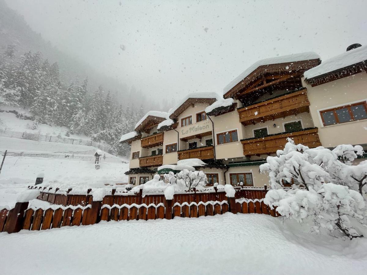Hotel La Maison Wellness&Spa Alleghe Esterno foto