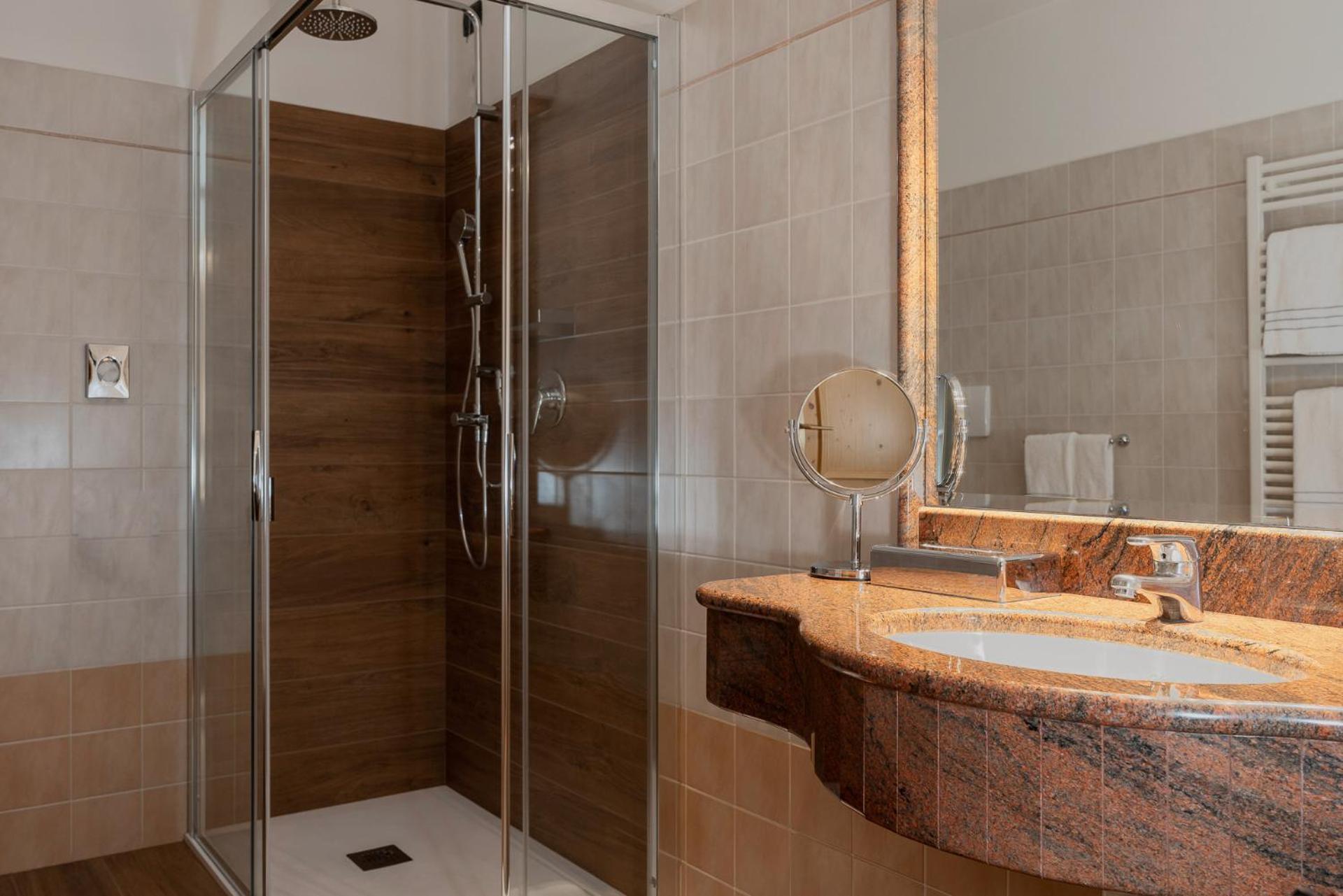 Hotel La Maison Wellness&Spa Alleghe Esterno foto