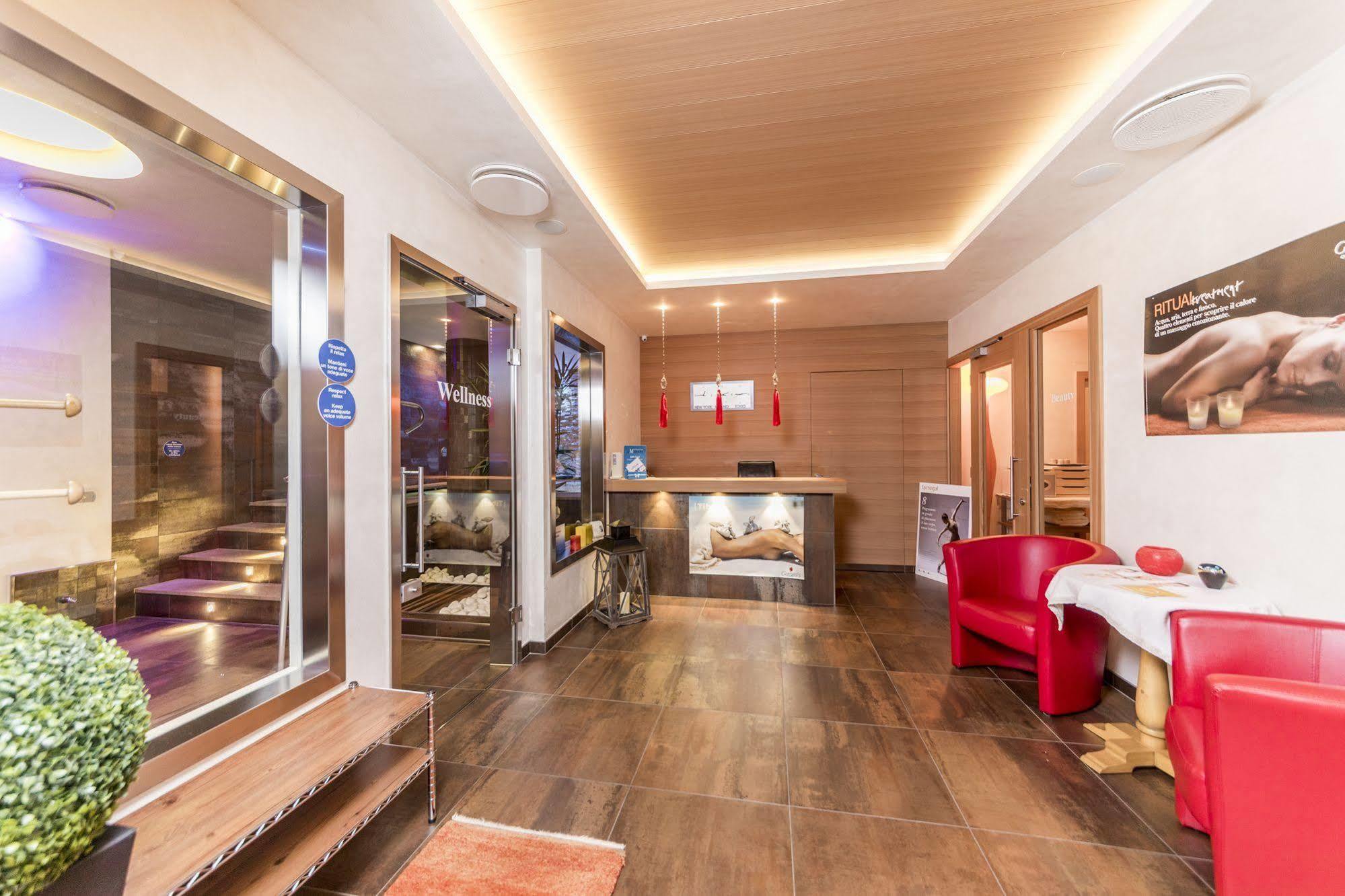 Hotel La Maison Wellness&Spa Alleghe Esterno foto