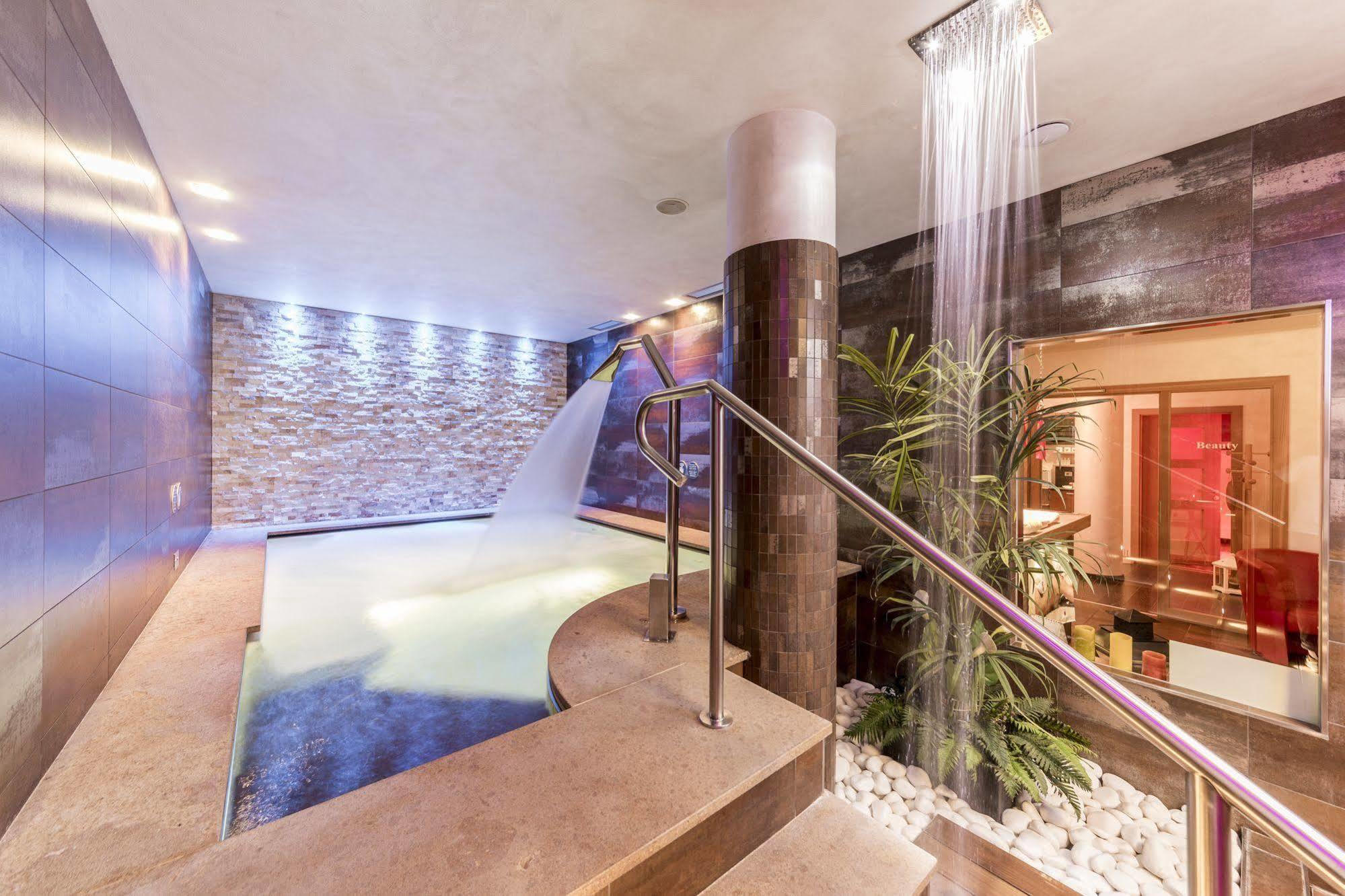 Hotel La Maison Wellness&Spa Alleghe Esterno foto